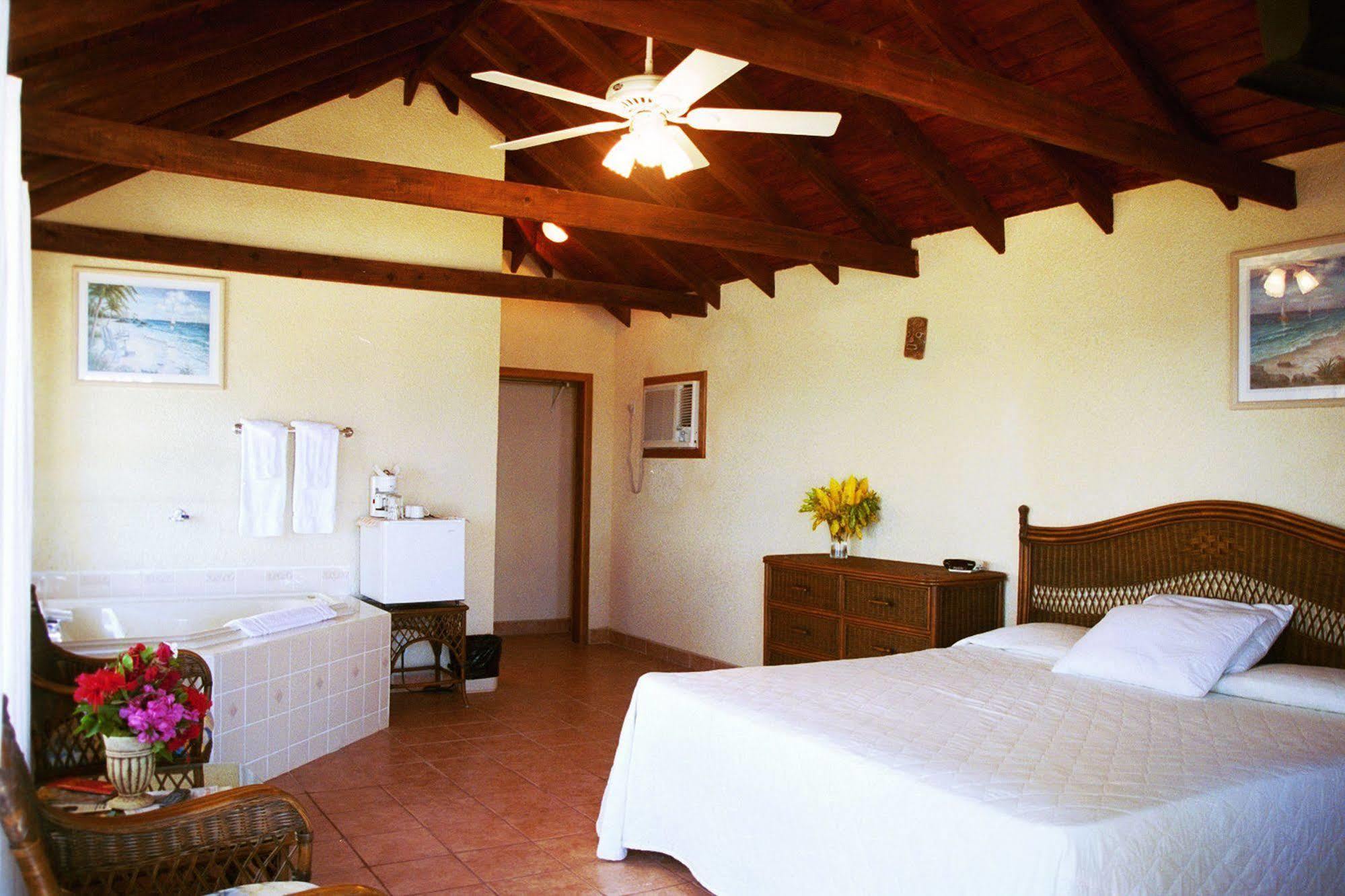 Exotic Caye Beach Resort San Pedro  Exteriér fotografie